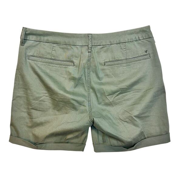 Army Green Boyfriend Stretch Preppy Rolled Hem Shorts Minimalist Women Size 12 - Picture 2 of 4
